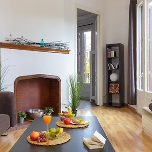 Key Plaza Universidad - Gran Via Apartamento